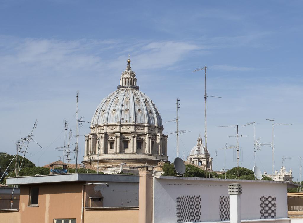 Leonardo Da Vinci Guest House Rome Exterior photo